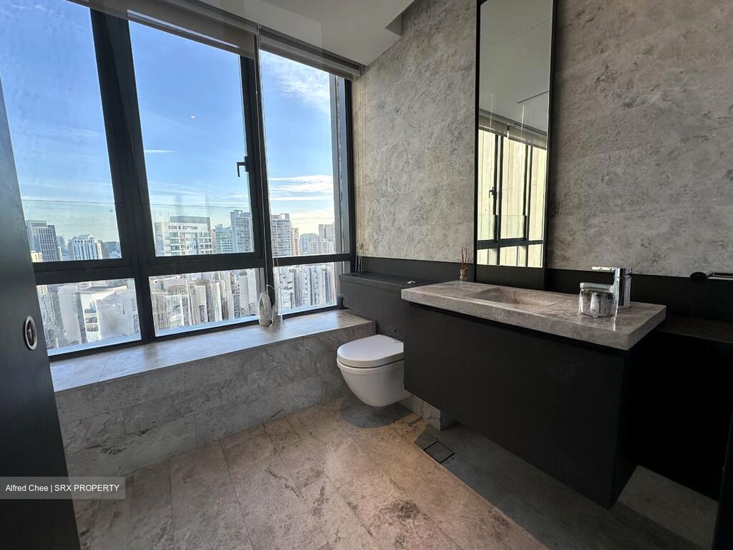 OUE Twin Peaks (D9), Condominium #502317221